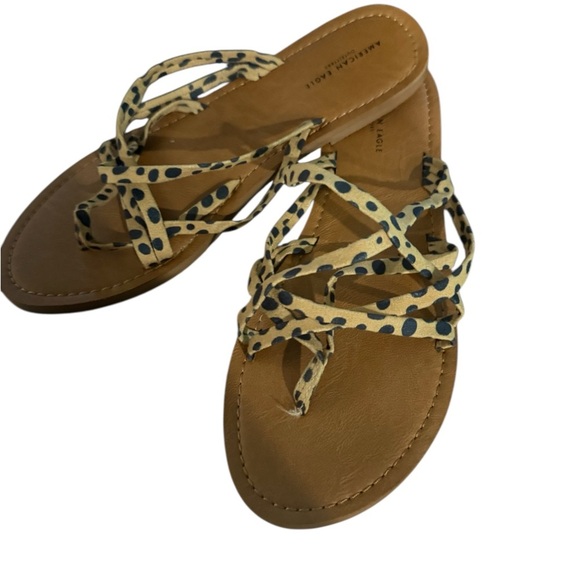 American Eagle Outfitters Tan and Black Sandals Slip-On Criss-Cross - Picture 3 of 4
